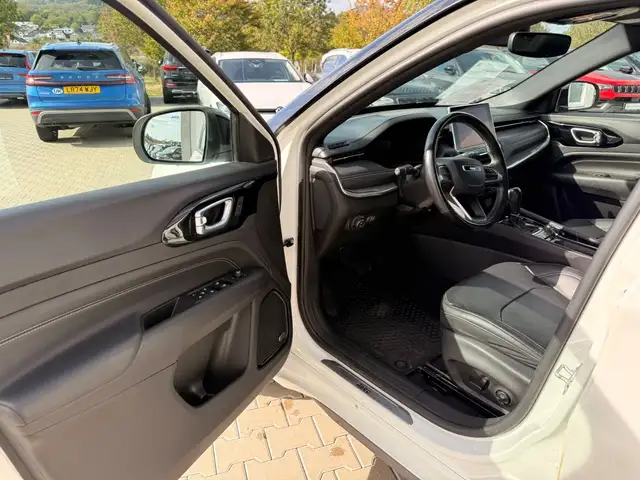 Jeep Compass view 8