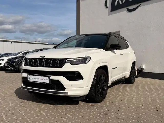 Jeep Compass view 3