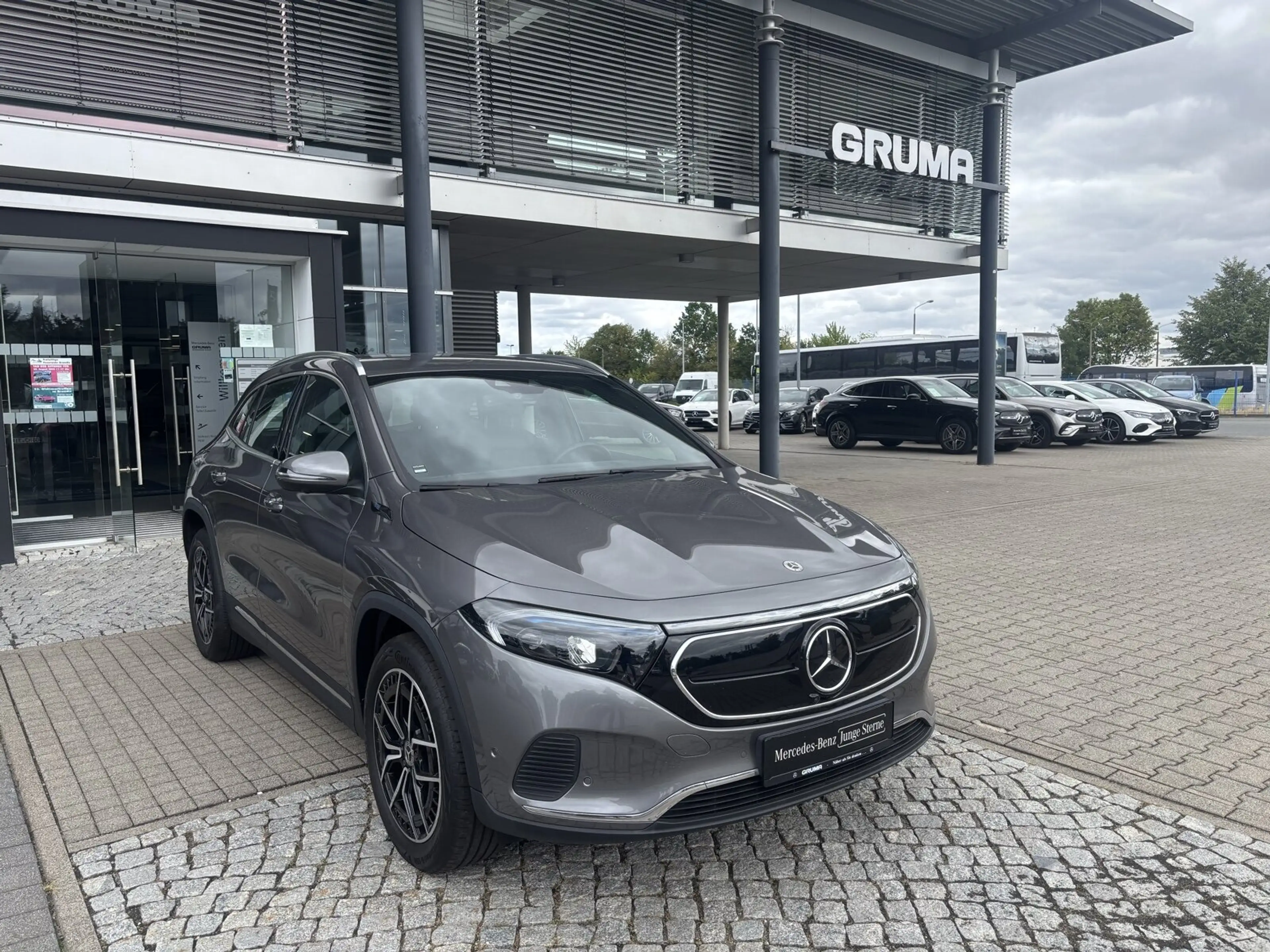 Mercedes-Benz EQA 250 EQA 250 Progressive+AHK+Head-up+Distronic+KeyGo+ — photo 3