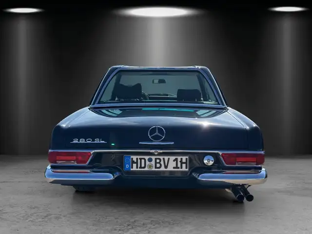 Mercedes-Benz SL view 4
