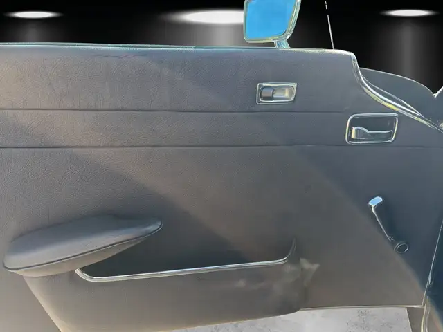Mercedes-Benz SL view 14