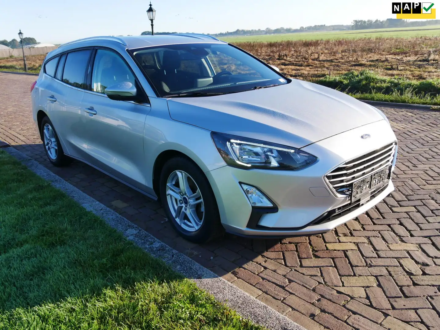 Ford Focus Wagon 1.5 EcoBlue Automaat Edition Business 2021 * Zilver - 1