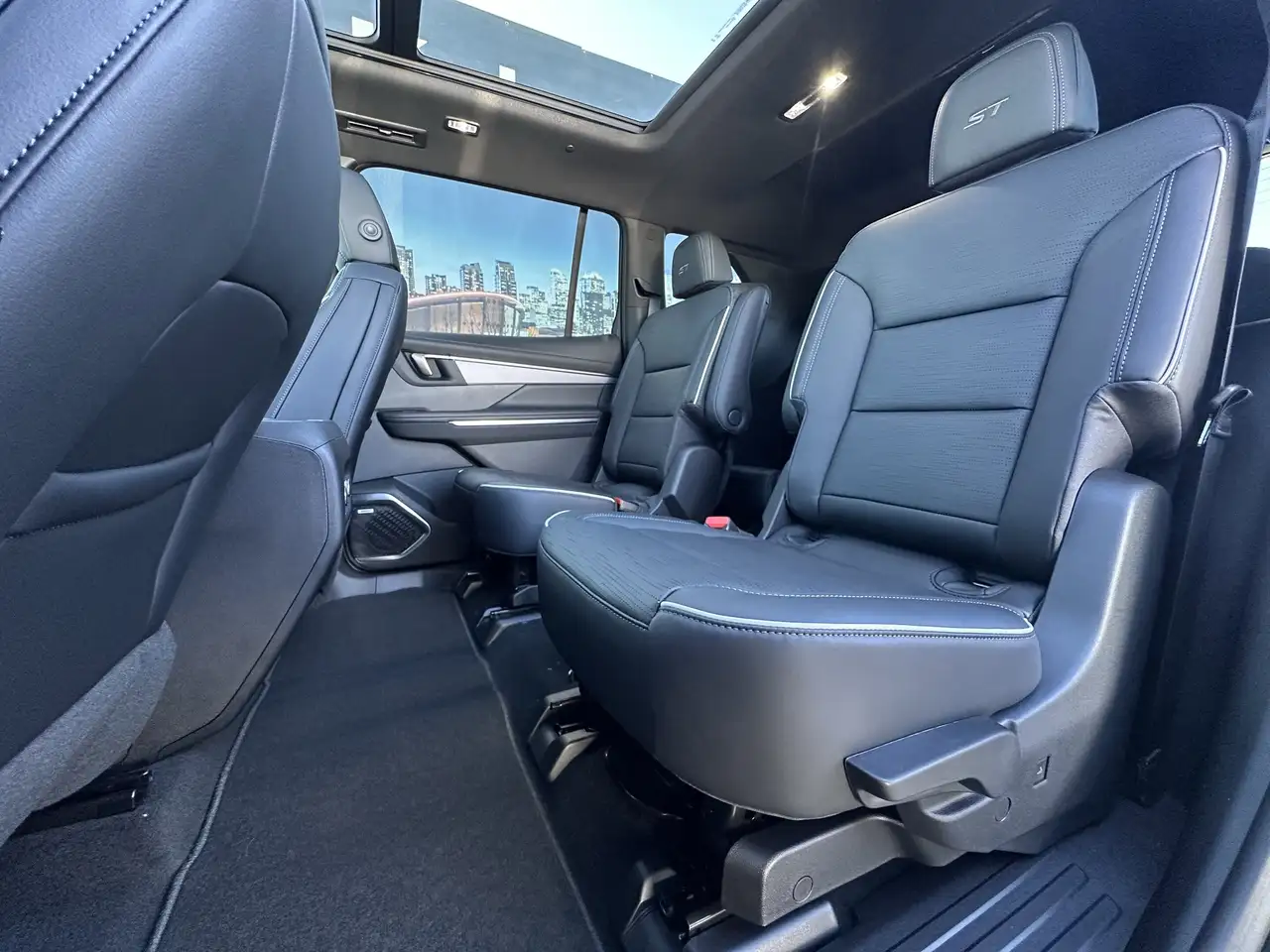 Buick Enclave снимка Buick Enclave
