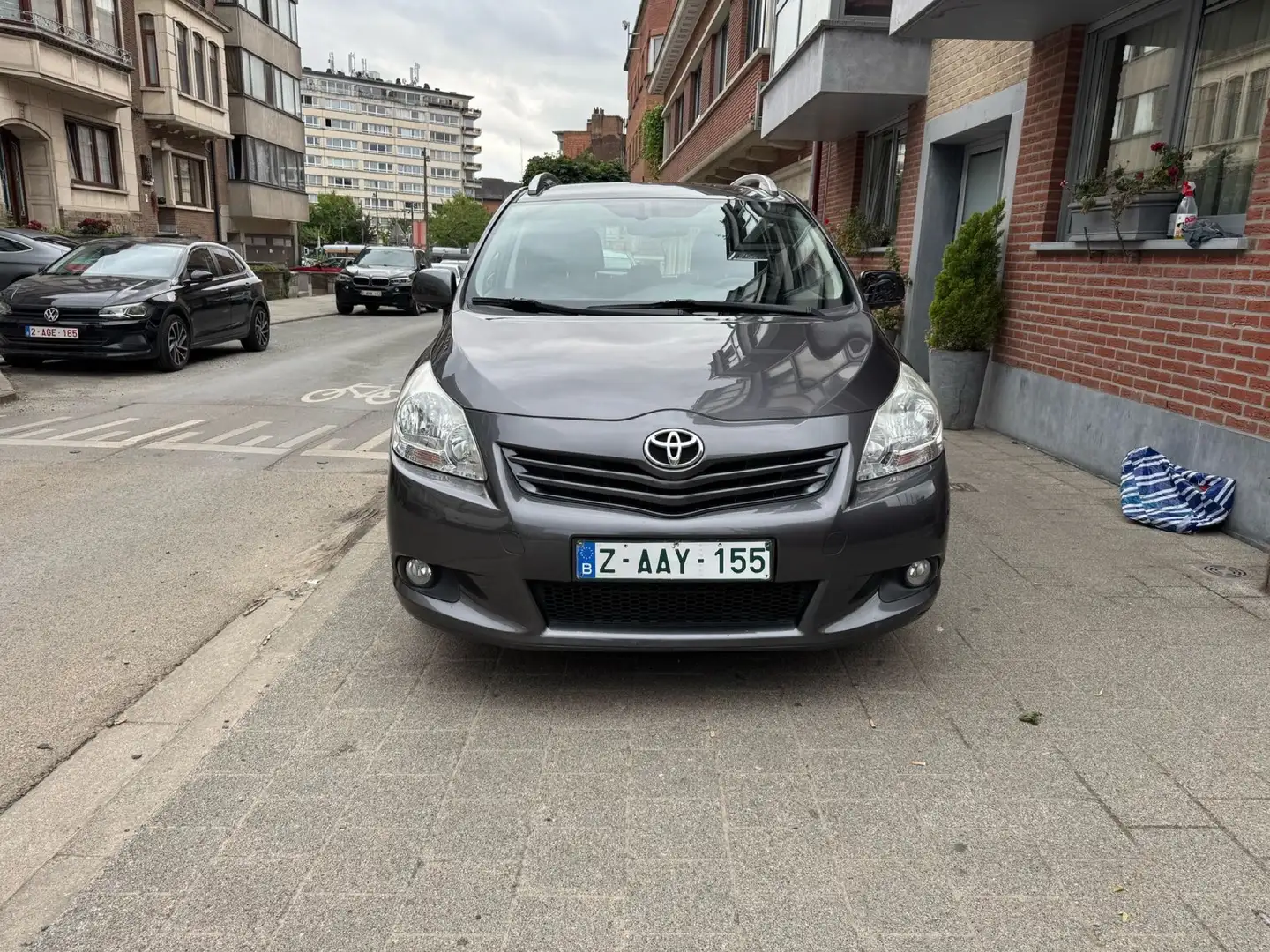 Toyota Verso 1.6i Sol 5pl. new car 87dkm 0032485905657 Gris - 1