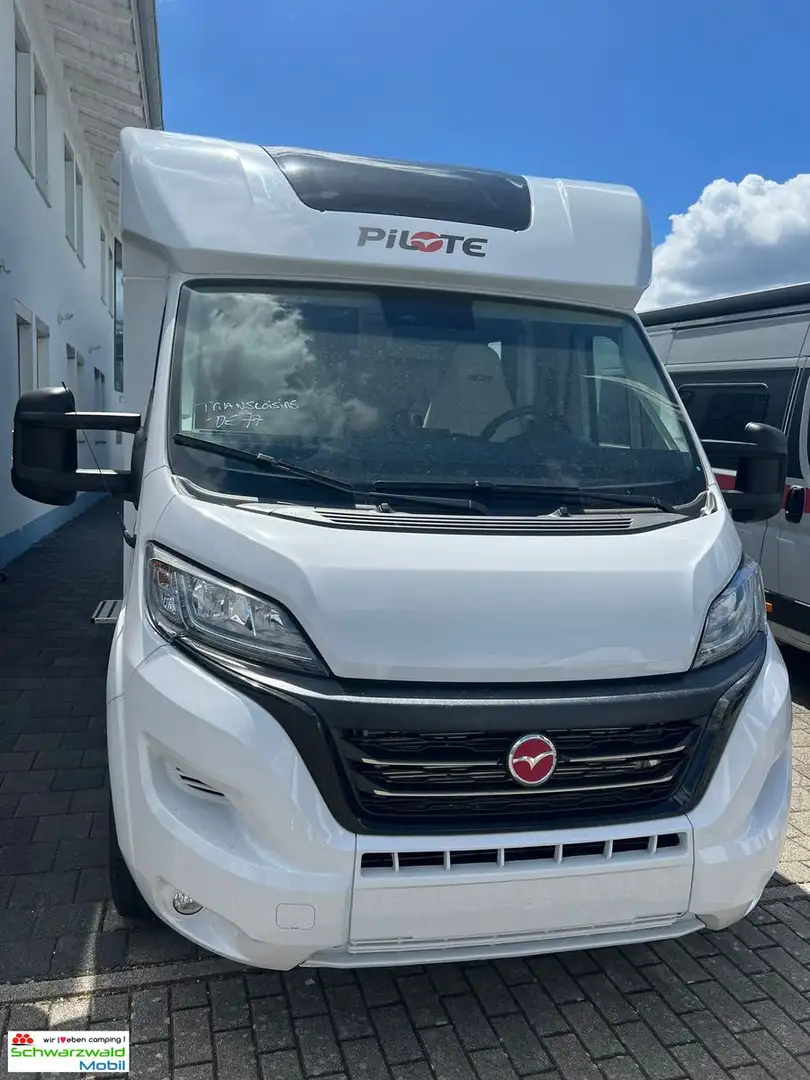 Pilote P720FGJ Expession AKTIONSPREIS CARAVANING TAGE! Weiß - 1