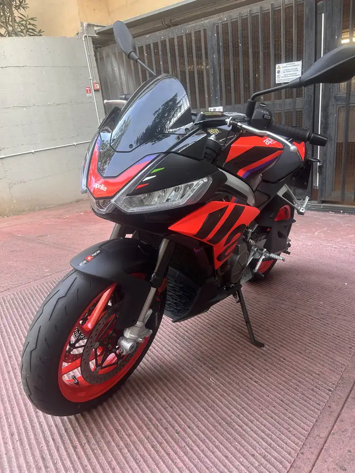 Aprilia Tuono