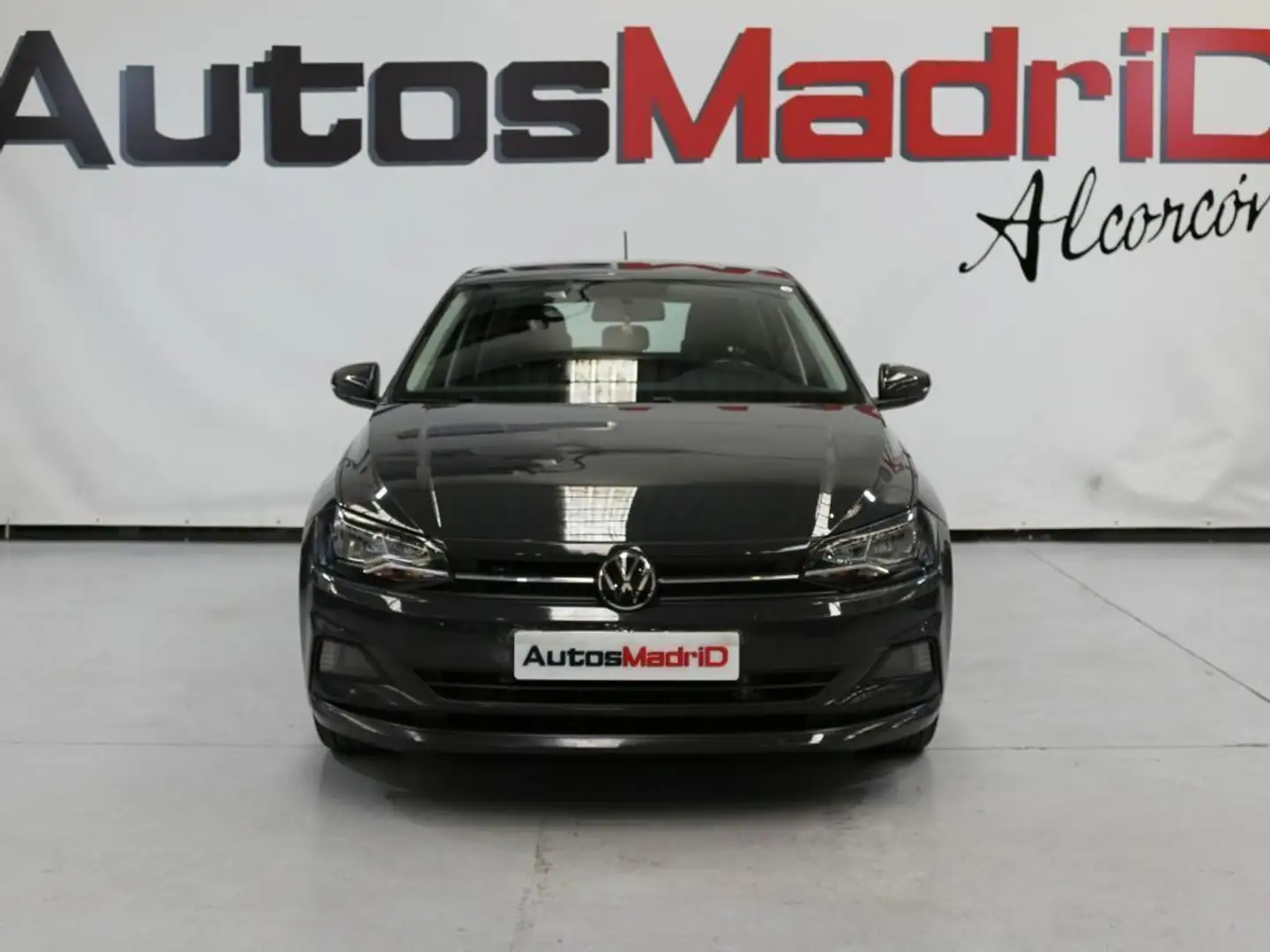 Volkswagen Polo Advance 1.0 TSI 70kW (95CV) Gris - 2