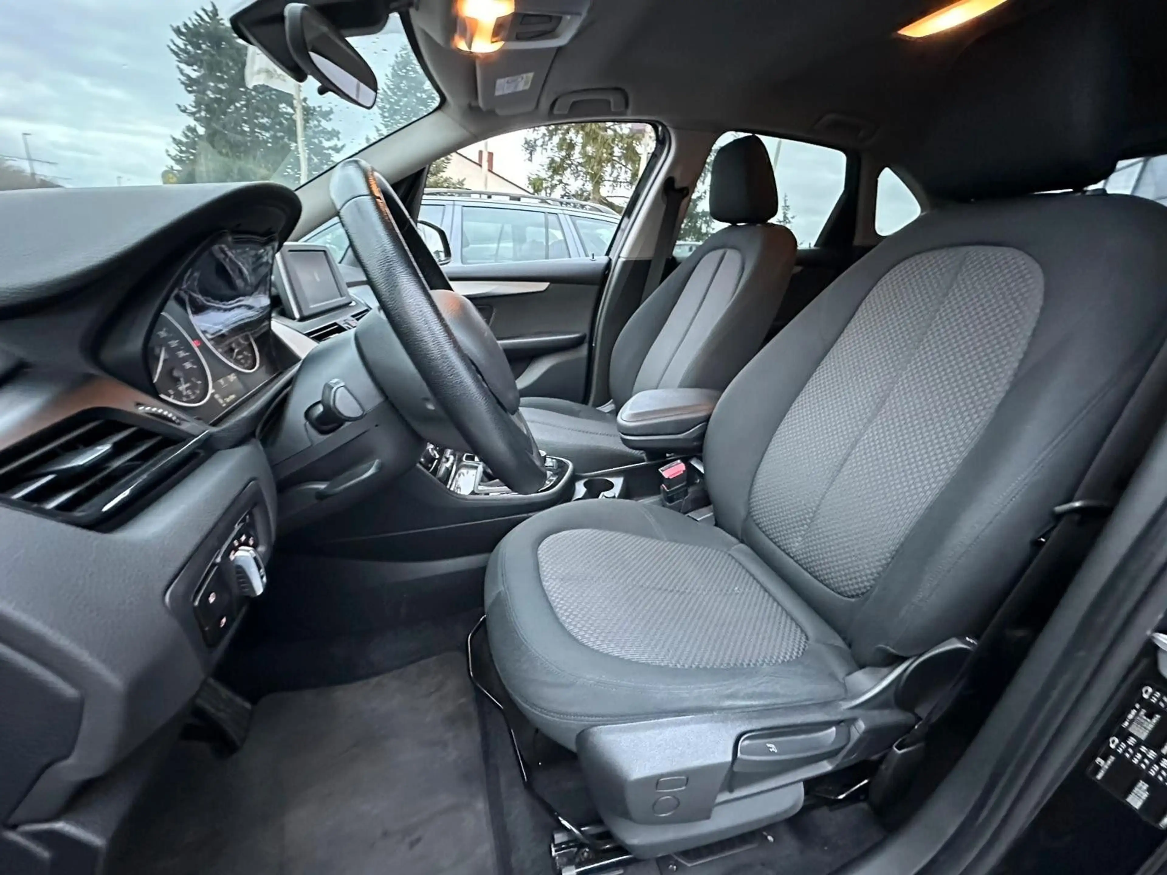 BMW 216 216d Active Tourer Advantage NAVI. PDC. AUTOM — photo 11