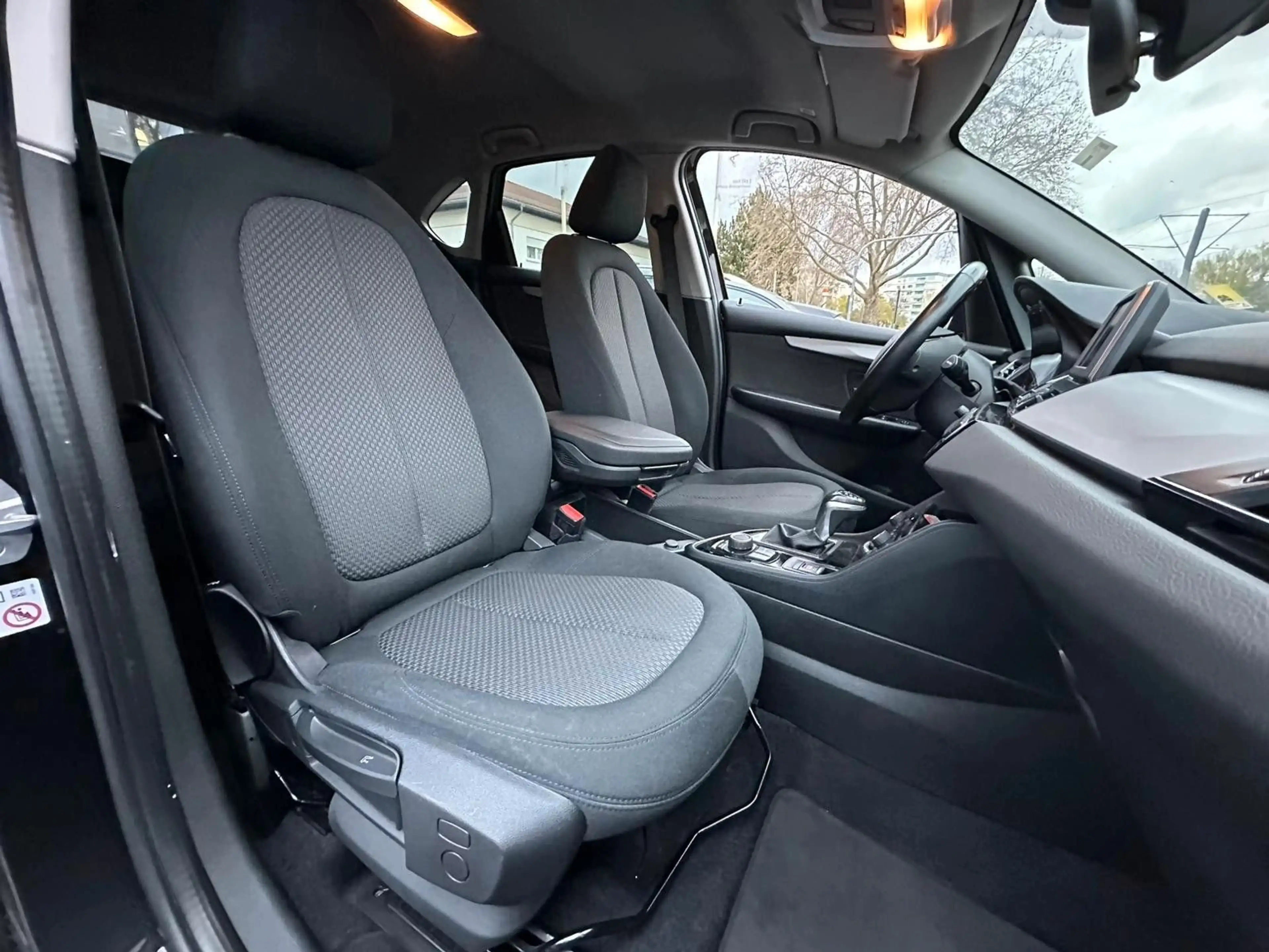 BMW 216 216d Active Tourer Advantage NAVI. PDC. AUTOM — photo 10