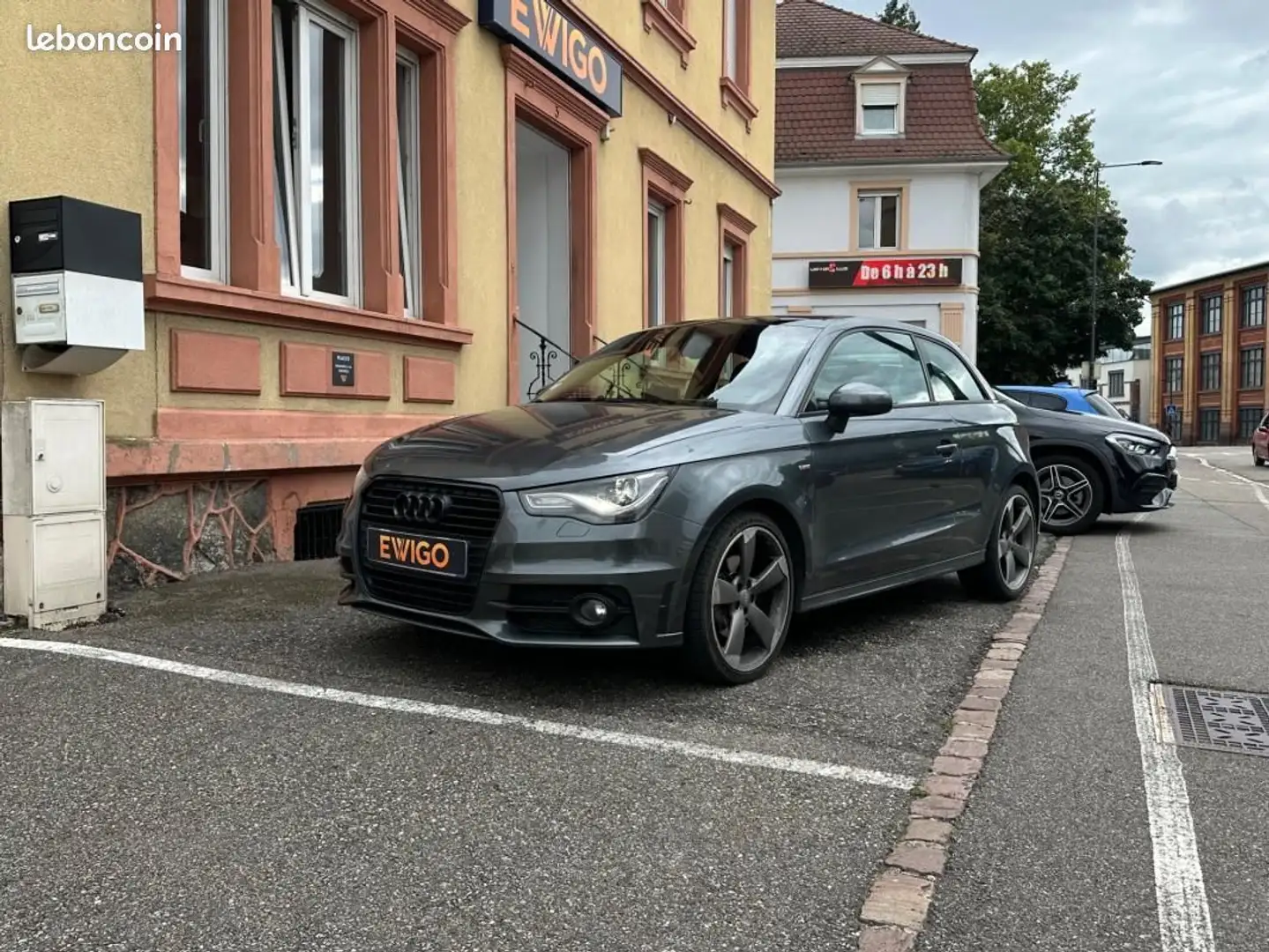 Audi A1 1.4 TFSI 185 S-line S-TRONIC BVA TOIT OUVRANT-GARANTIE 6 MOIS Gris - 1
