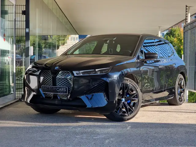 BMW iX iX 111.5 kWh M60