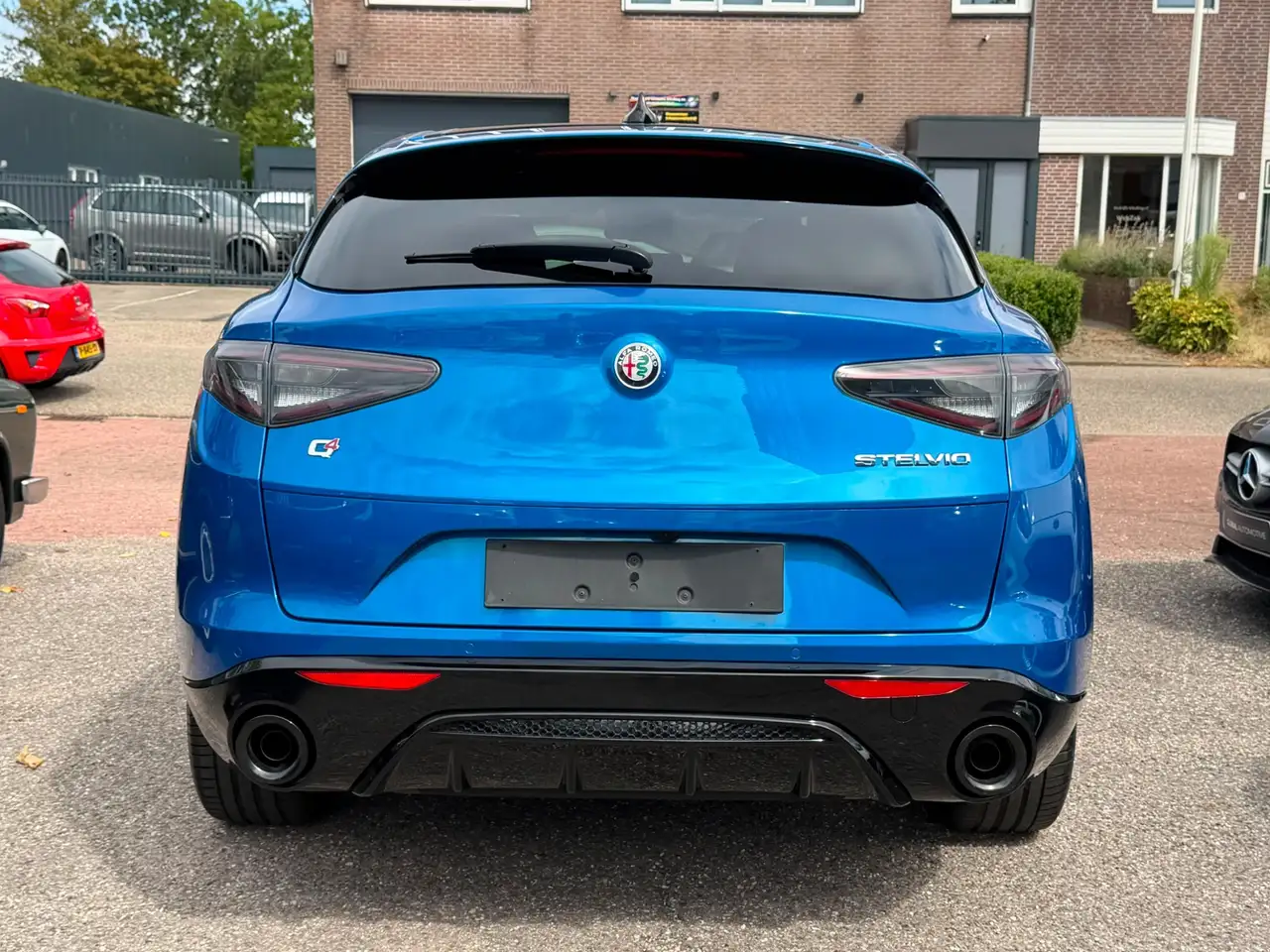 Alfa Romeo Stelvio 2.0 T AWD Veloce SCHUIFDAK MISANO BLAUW HARM, миниатюра 8