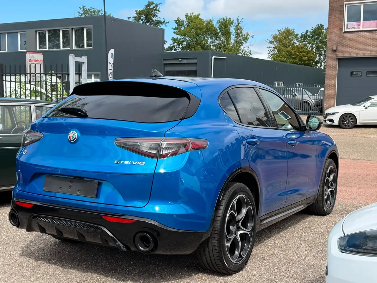 Alfa Romeo Stelvio 2.0 T AWD Veloce SCHUIFDAK MISANO BLAUW HARM, миниатюра 4