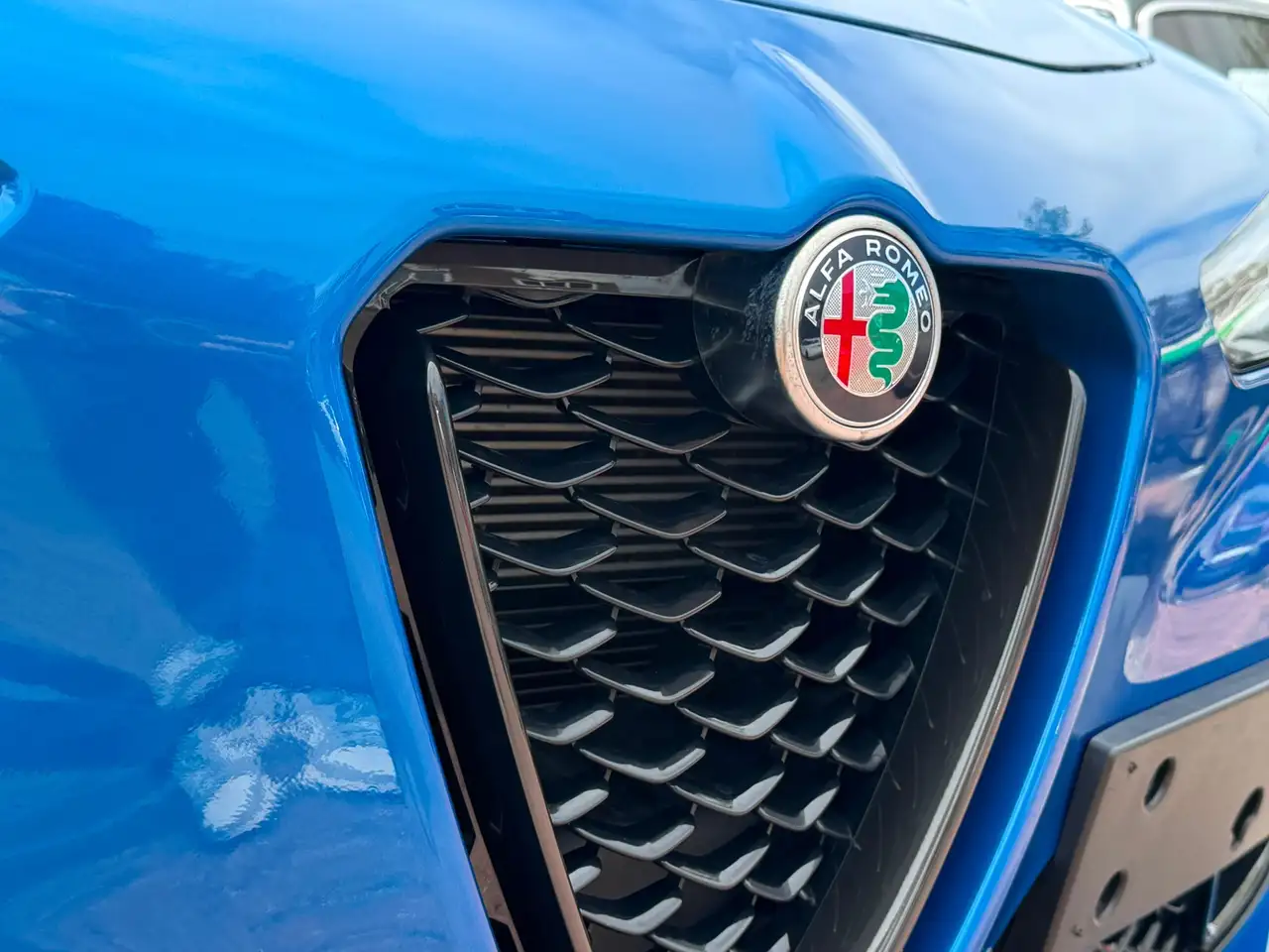 Alfa Romeo Stelvio 2.0 T AWD Veloce SCHUIFDAK MISANO BLAUW HARM, миниатюра 9