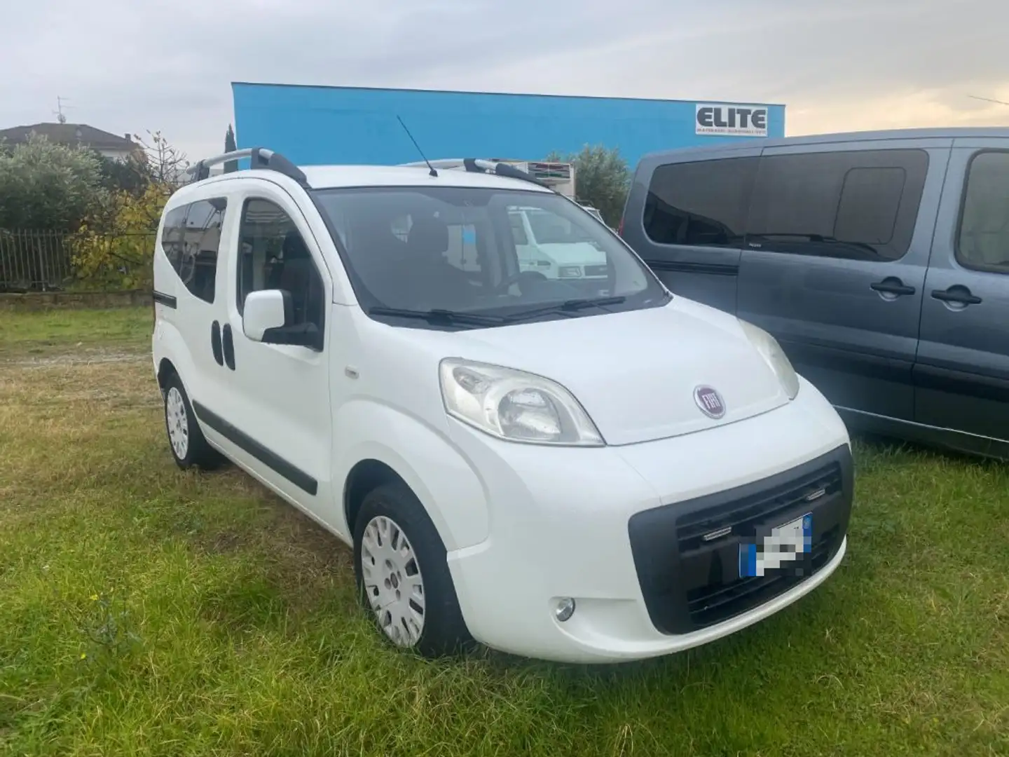 Fiat Qubo 1.4 8V 77 CV Dynamic Natural Power Weiß - 1