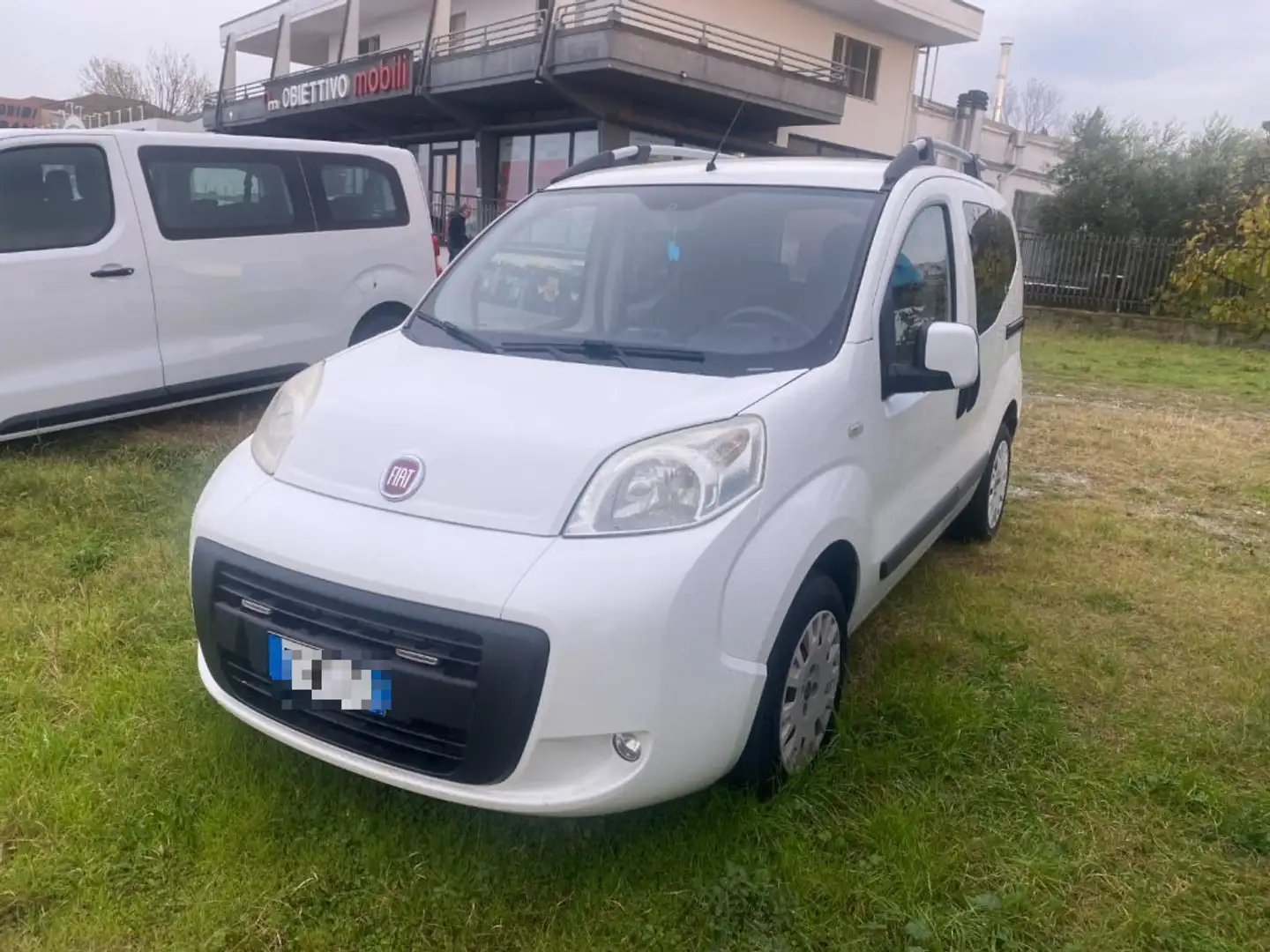 Fiat Qubo 1.4 8V 77 CV Dynamic Natural Power Weiß - 2