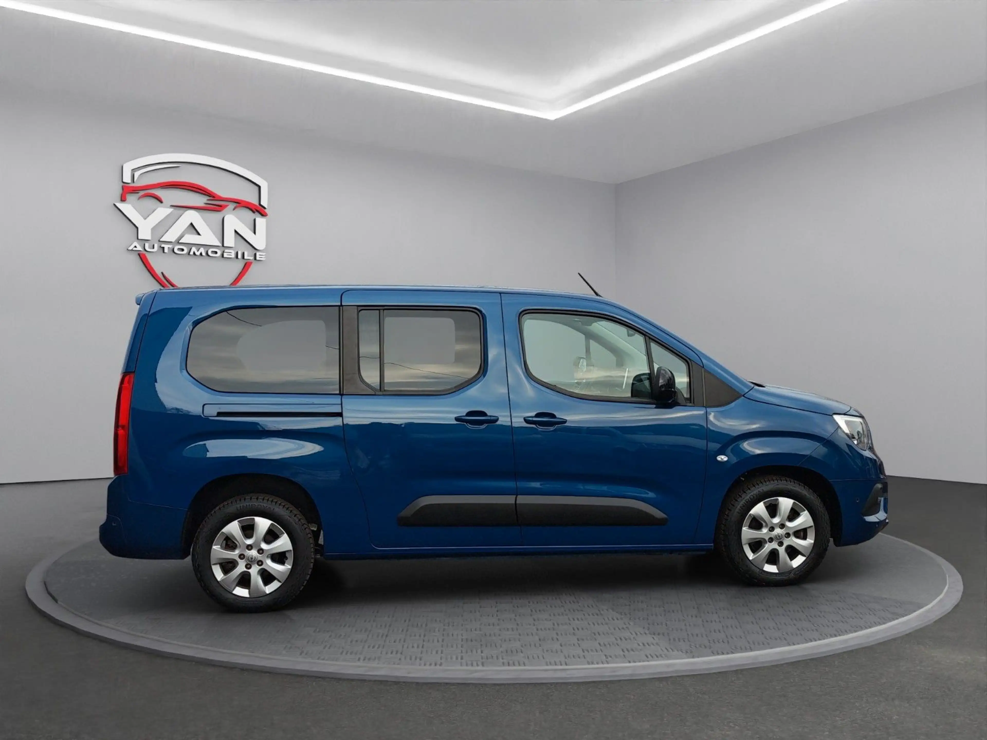 Opel Combo Life XL 1.5 *7-Sitzer*ACC*Klimaaut*Kamera* — photo 5