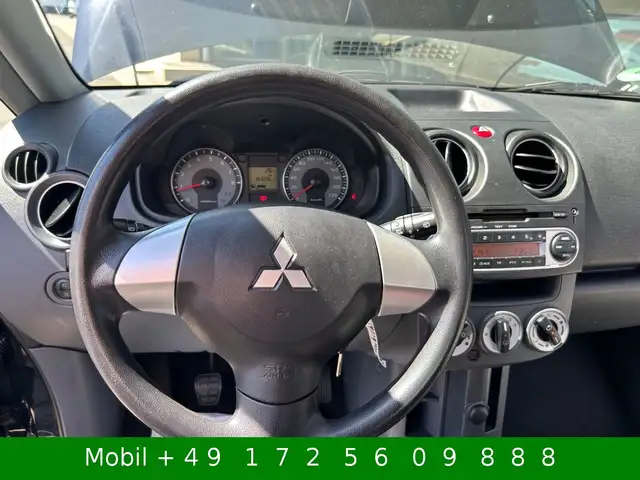 Mitsubishi Colt view 15