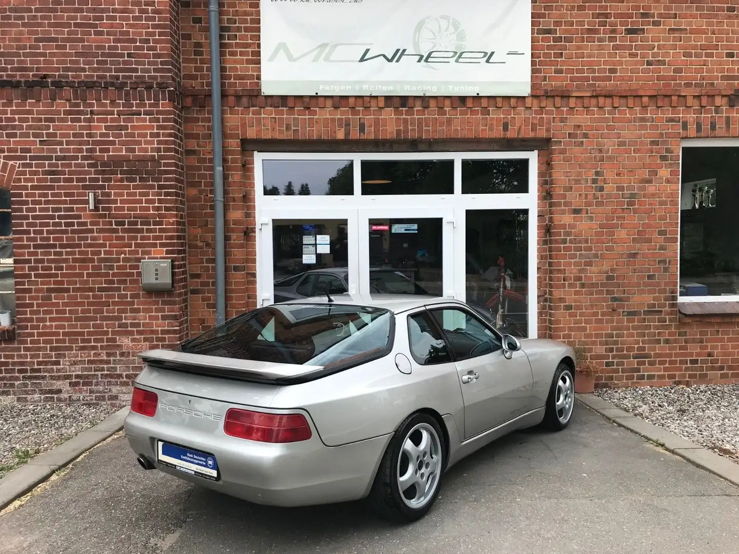 Porsche 968 tiptronic schöner Zustand 17" Silber - 2