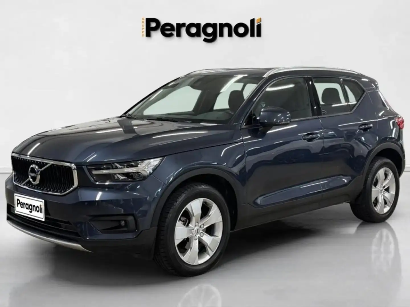 Volvo XC40 T2 MOMENTUM CORE AUTOMATICA Blu/Azzurro - 1