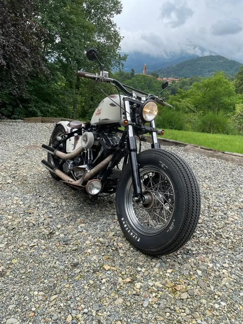 Harley-Davidson Fat Boy Customizzata bobber Alb - 2
