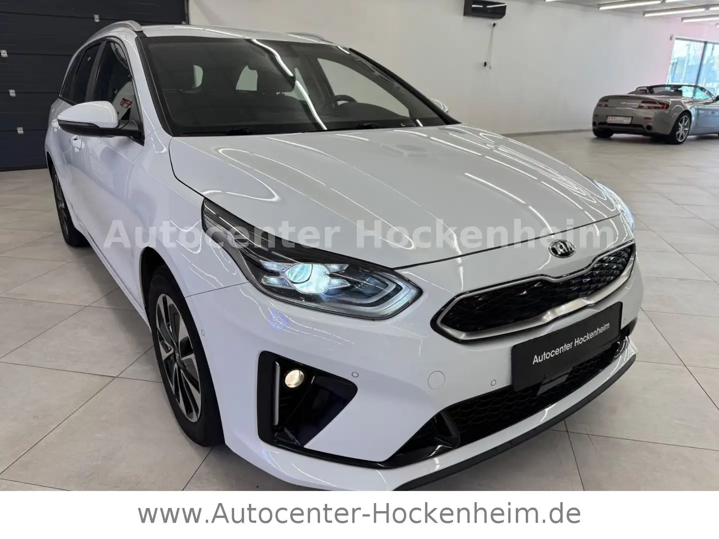 Kia Ceed / cee'd Sportswagon Plug-in Hybr Weiß - 1