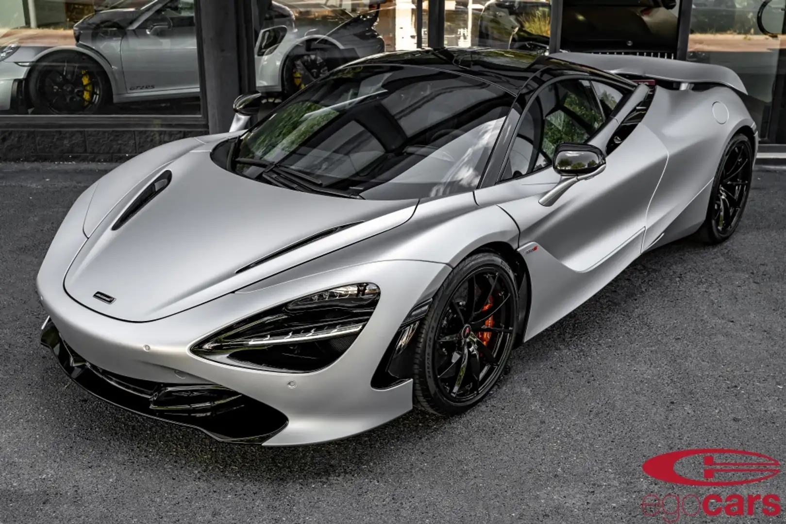 McLaren 720S Gris - 2