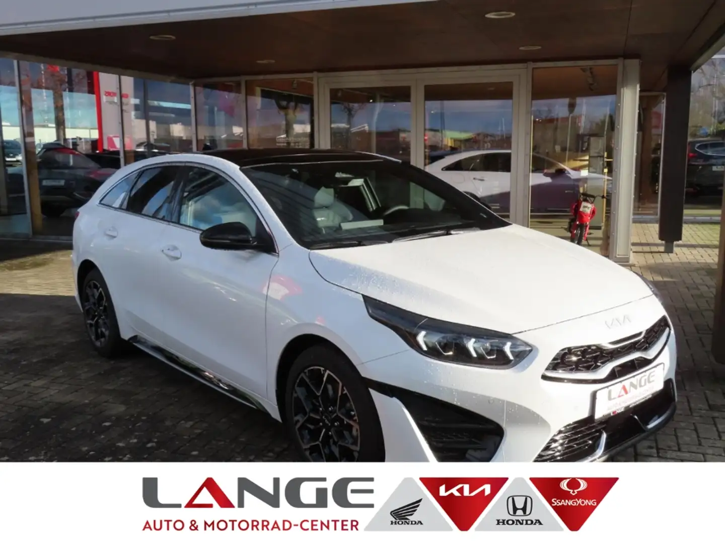 Kia ProCeed / pro_cee'd GT-Line 1.5 T-GDI EU6e 1.5T 140 DCT7 GTL TEC Navi Weiß - 1