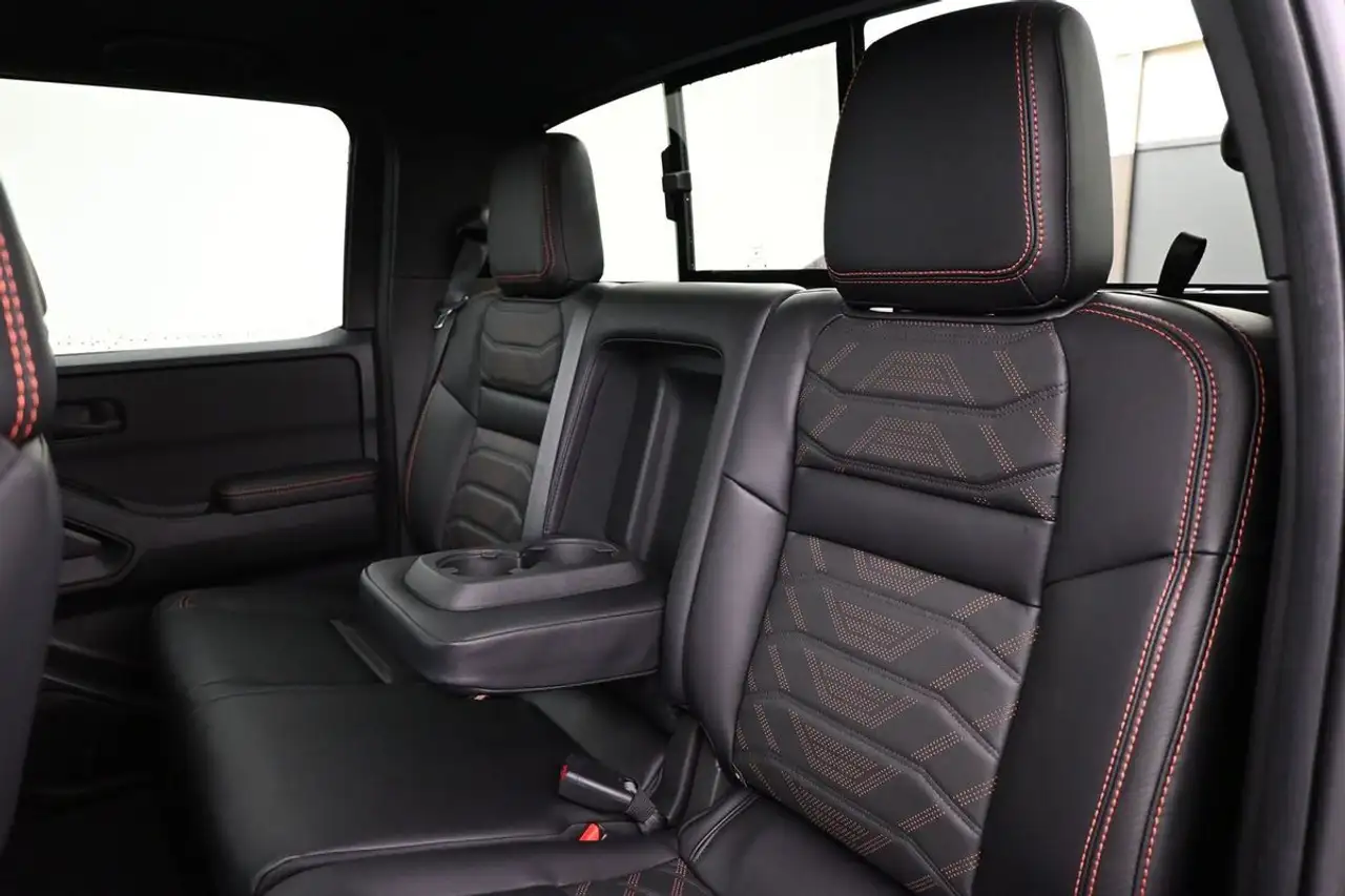 Nissan Frontier снимка Nissan Frontier