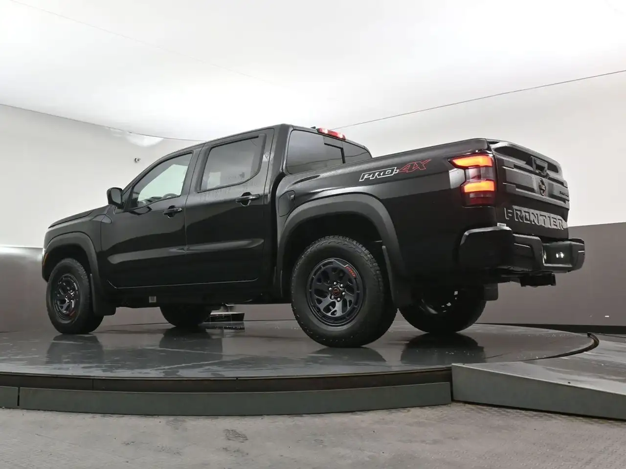 Nissan Frontier снимка Nissan Frontier