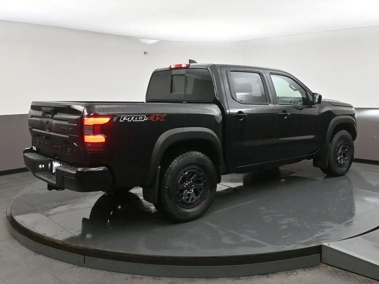 Nissan Frontier снимка Nissan Frontier