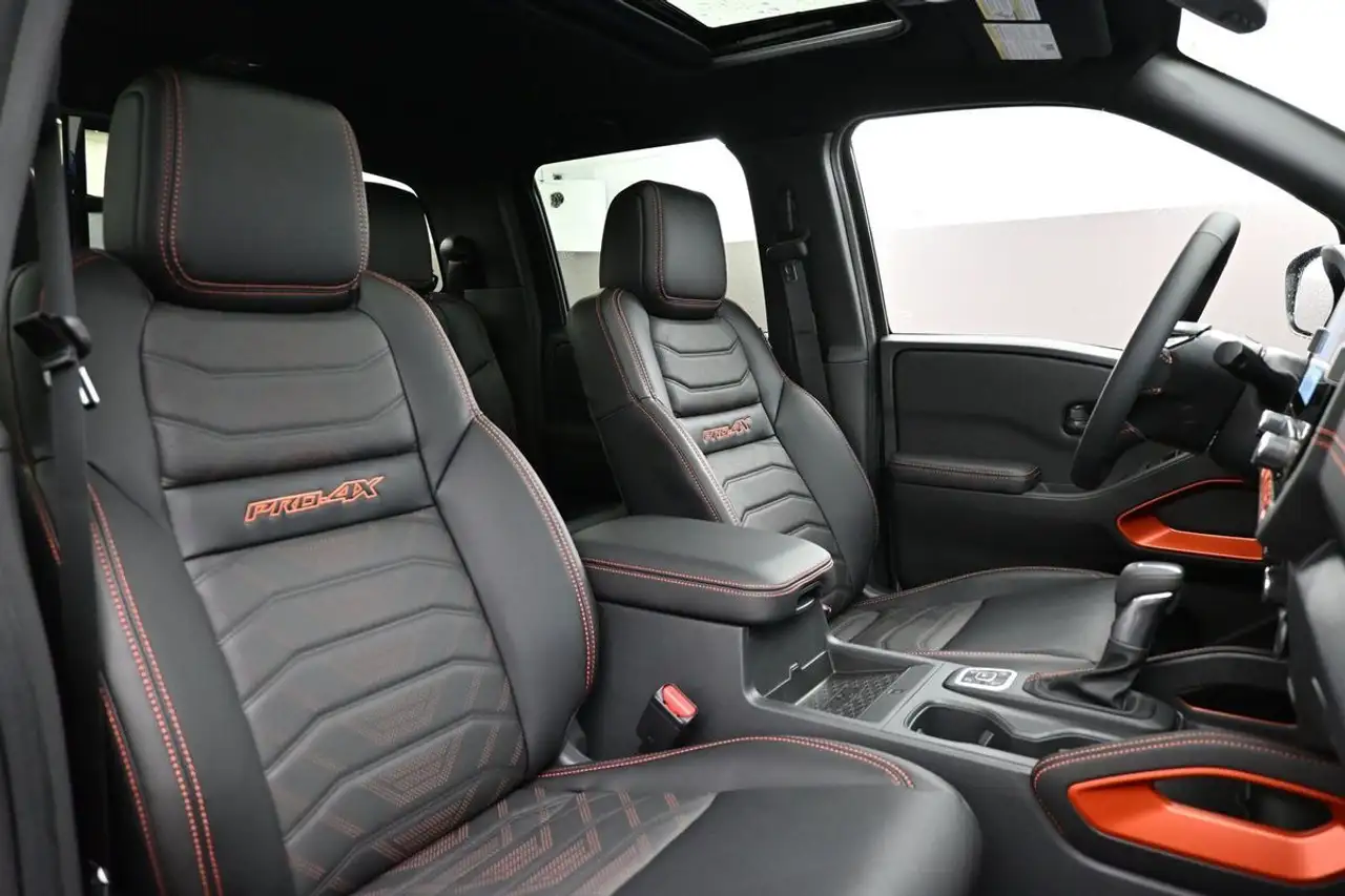 Nissan Frontier снимка Nissan Frontier