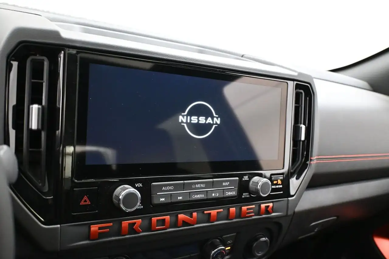 Nissan Frontier снимка Nissan Frontier