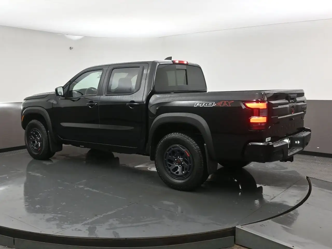 Nissan Frontier снимка Nissan Frontier