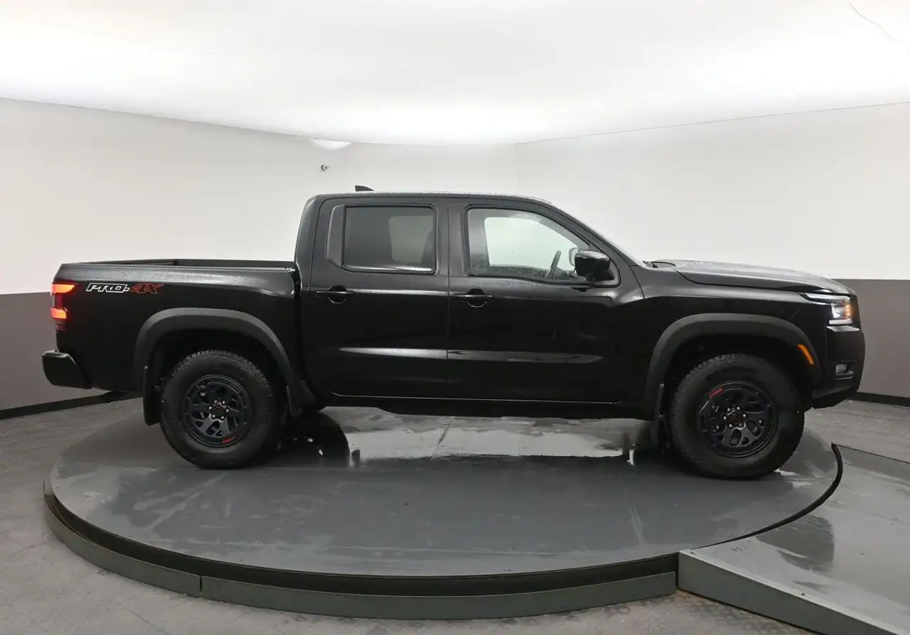 Nissan Frontier снимка Nissan Frontier