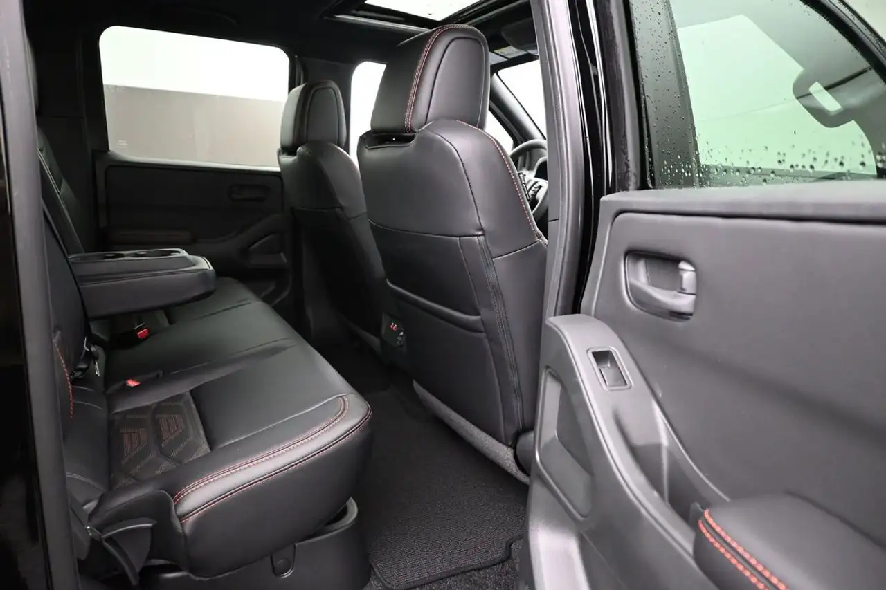 Nissan Frontier снимка Nissan Frontier