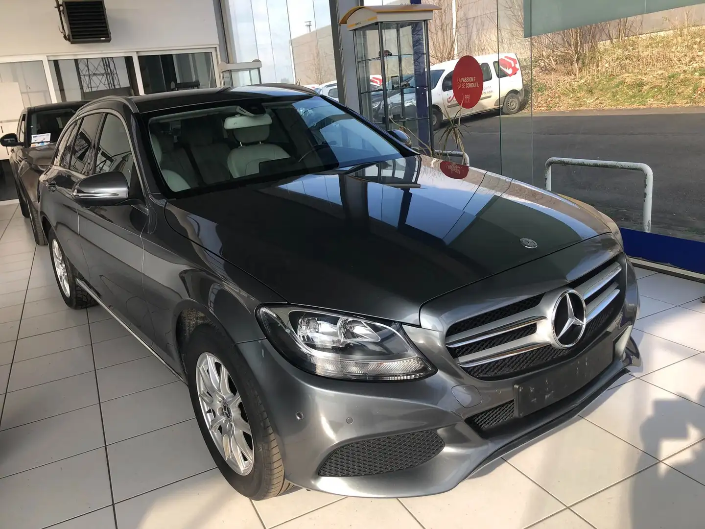 Mercedes-Benz C 180 d Gris - 1