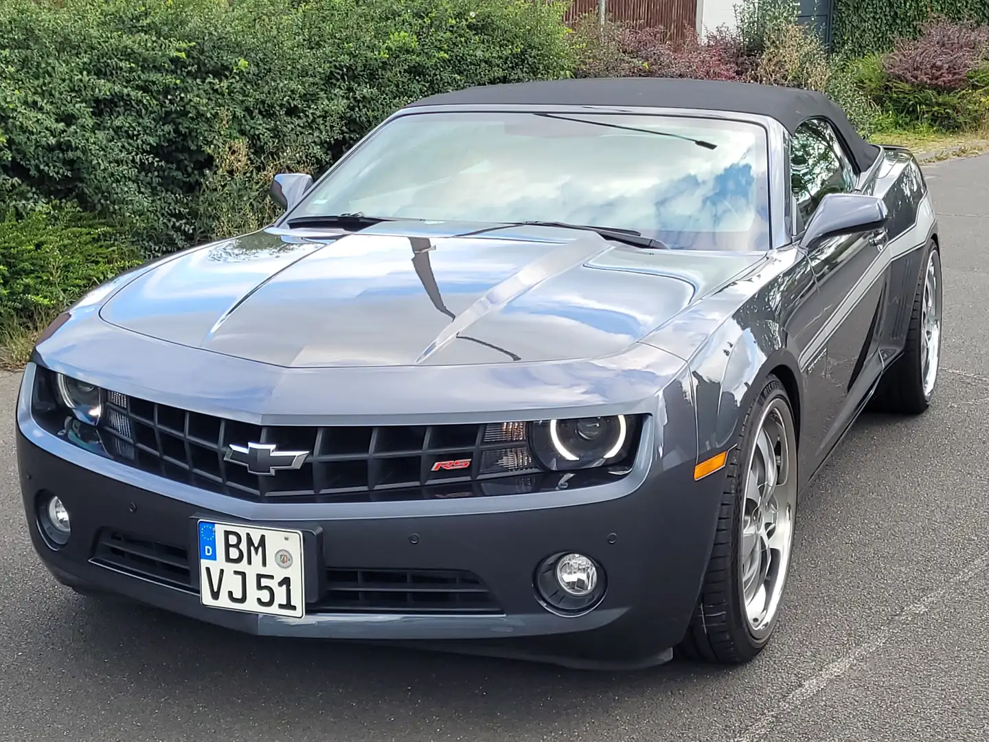 Chevrolet Camaro RS Grau - 2