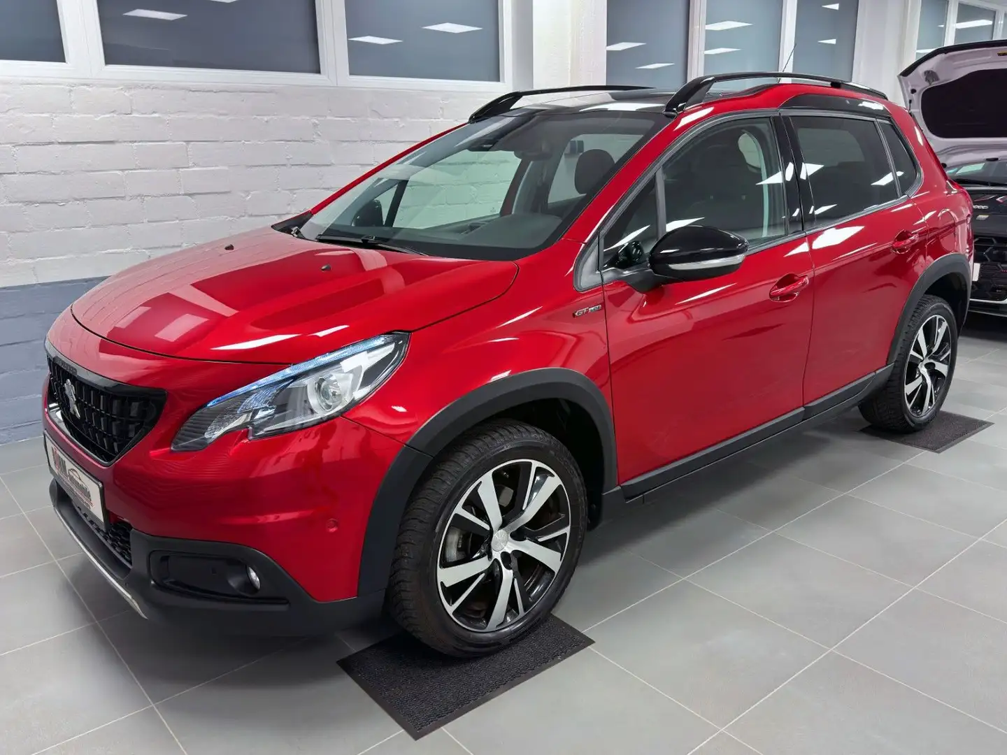 Peugeot 2008 Allure GT Line *Navi*Leder*Panorama*Kamera Rot - 1