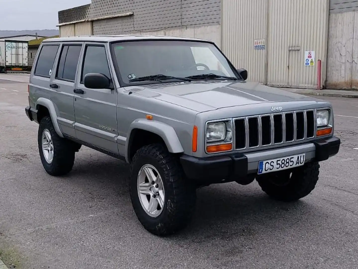 Jeep Cherokee Cherokee XJ - 1