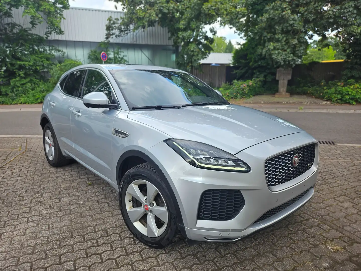 Jaguar E-Pace S AWD Silber - 1