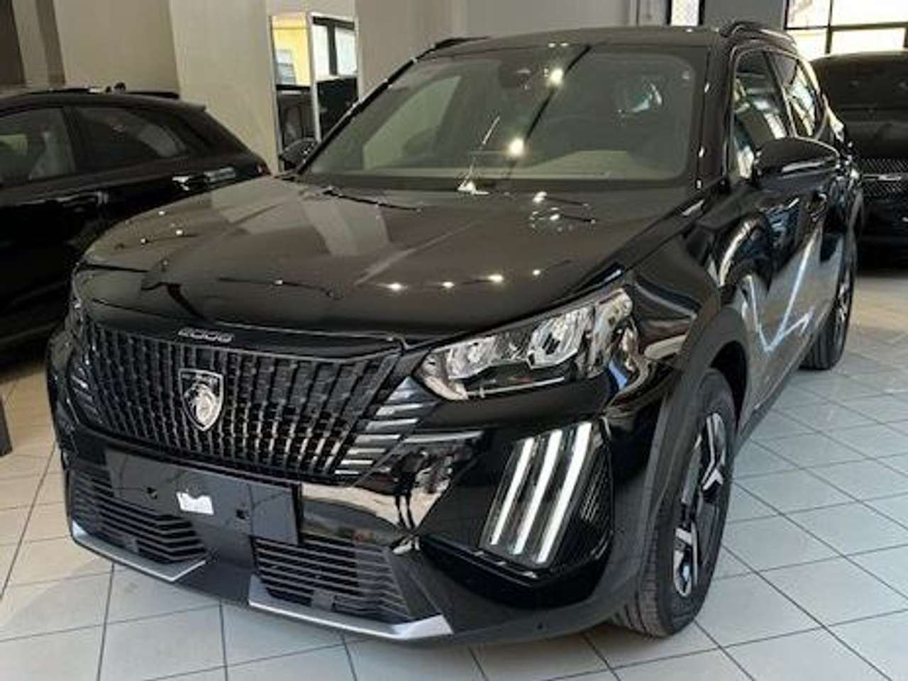 Peugeot 2008 Allure Hybrid 136 e-DCS6 1199cc