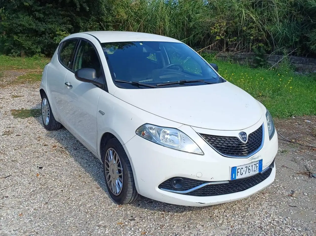 Lancia Ypsilon