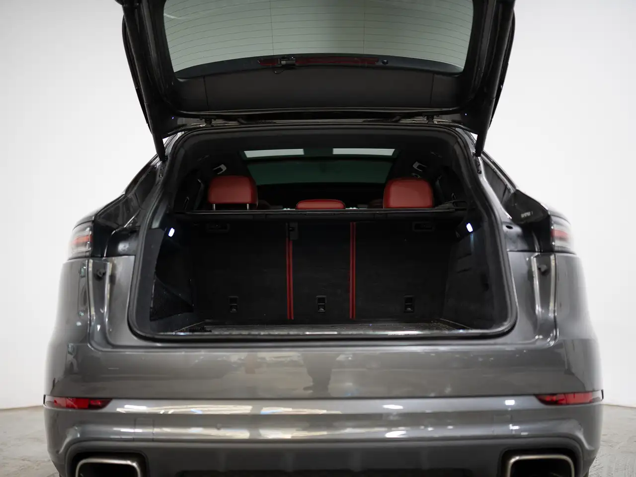 Porsche Cayenne снимка Porsche Cayenne