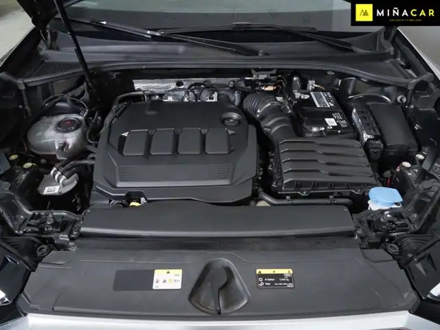 Audi Q3 view 25