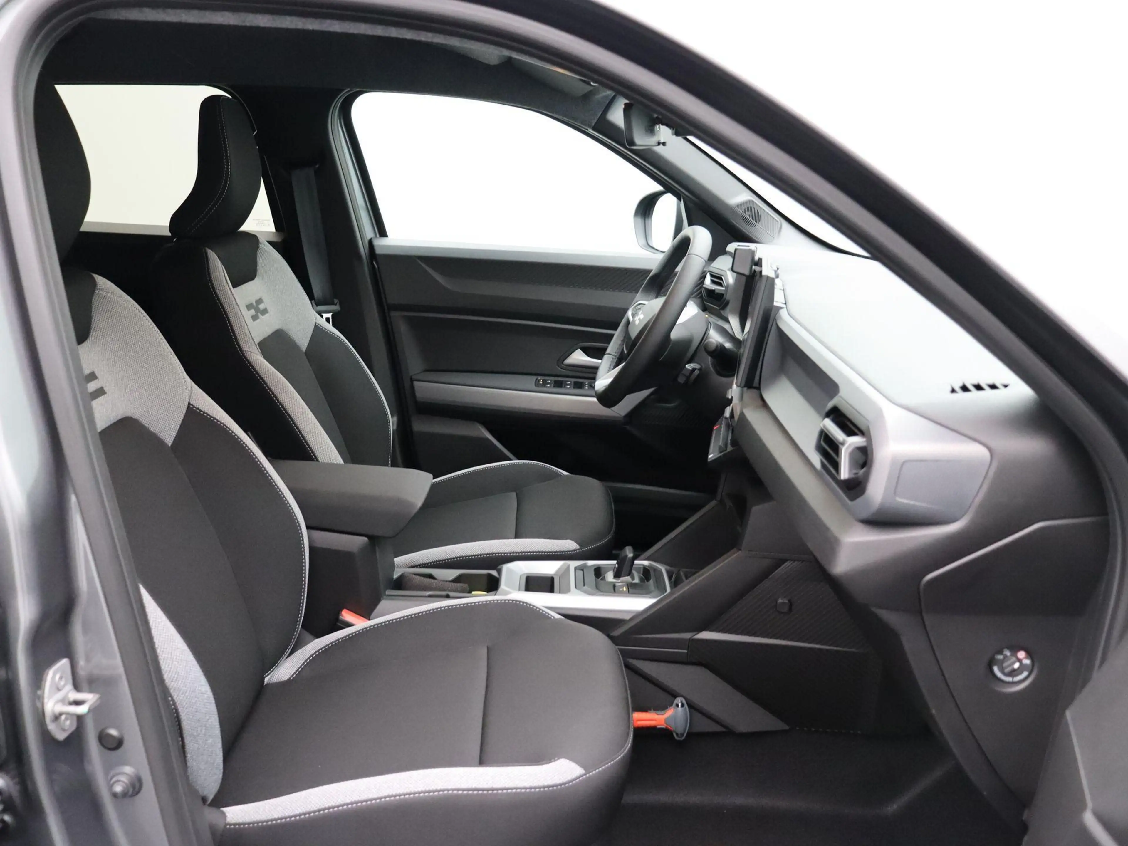 Dacia Duster 1.8 hybrid 155pk limited edition | Stoel- en stuur — photo 11