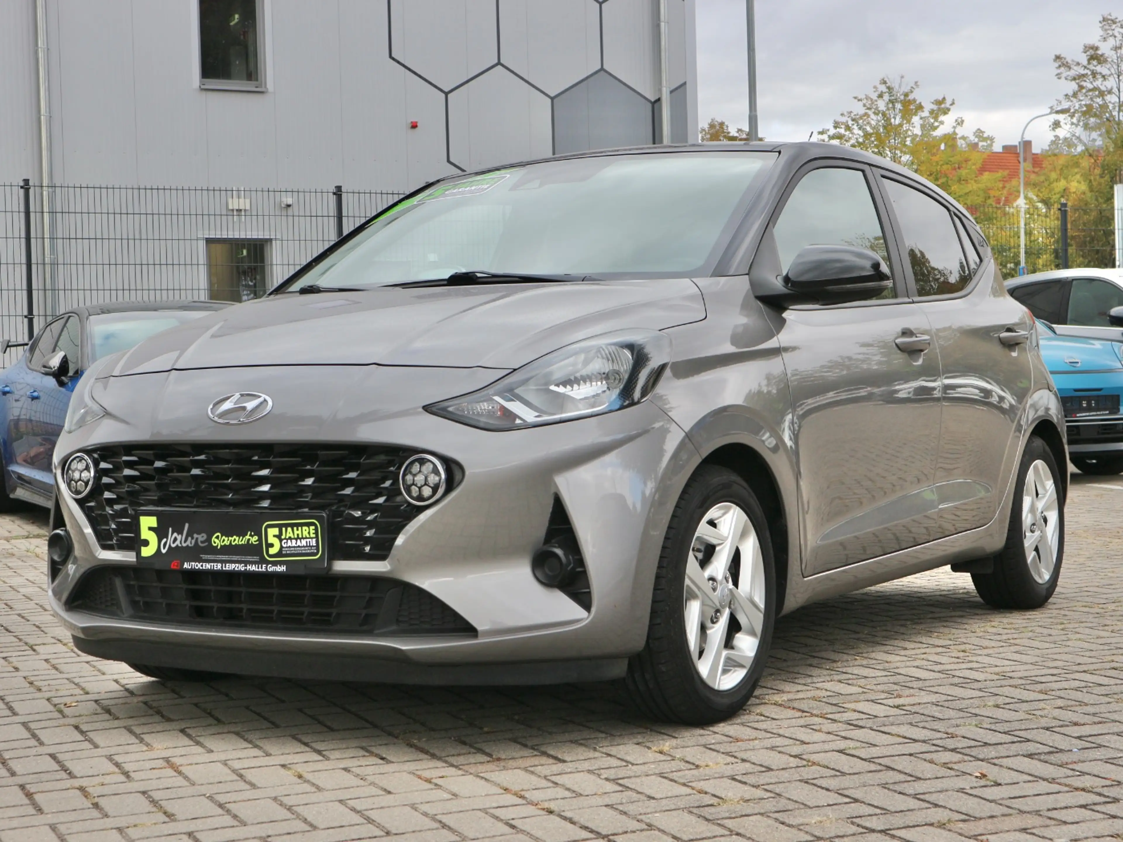 Hyundai i10 1.2 Intro Edition Navi+SHZ+Fernlichtass.+LM — photo 2