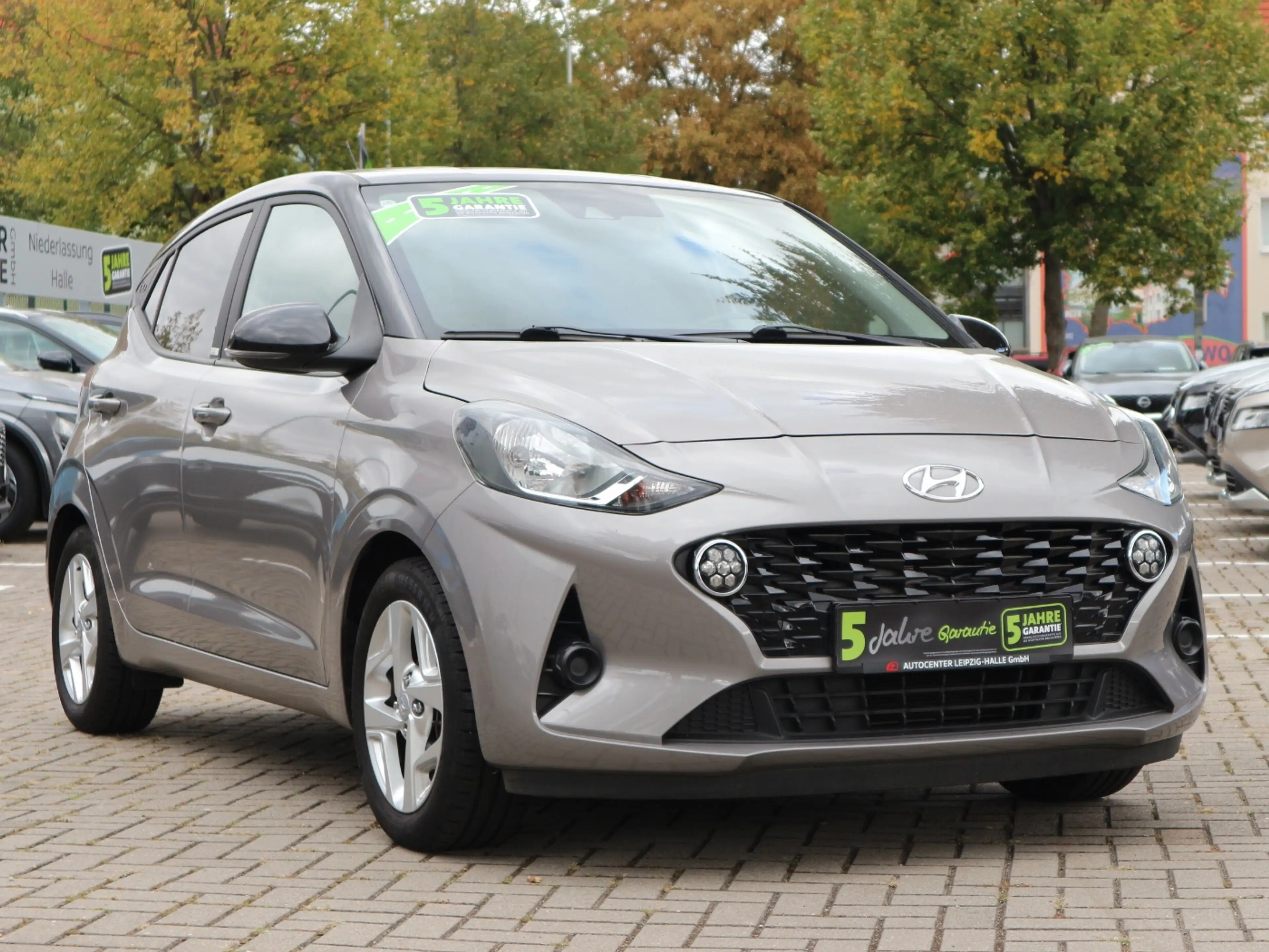 Hyundai i10 1.2 Intro Edition Navi+SHZ+Fernlichtass.+LM — photo 4
