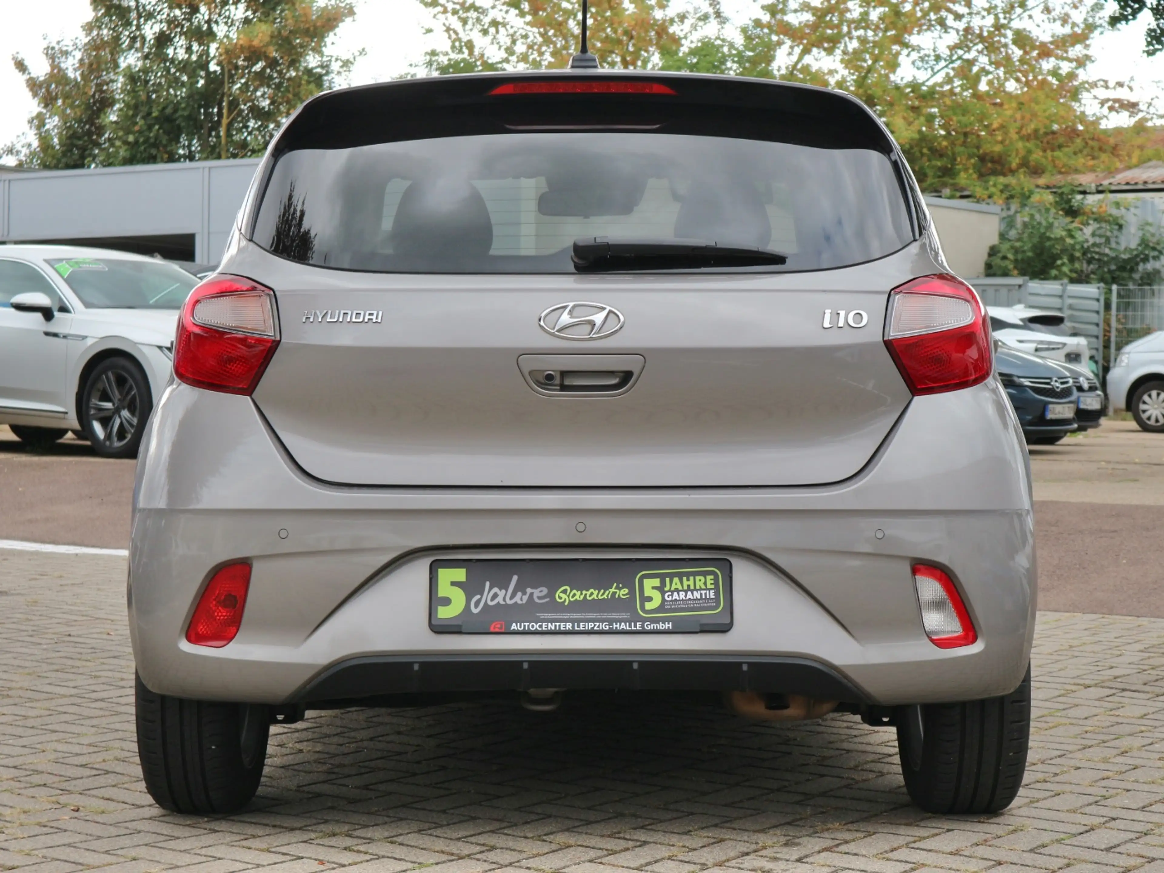 Hyundai i10 1.2 Intro Edition Navi+SHZ+Fernlichtass.+LM — photo 6