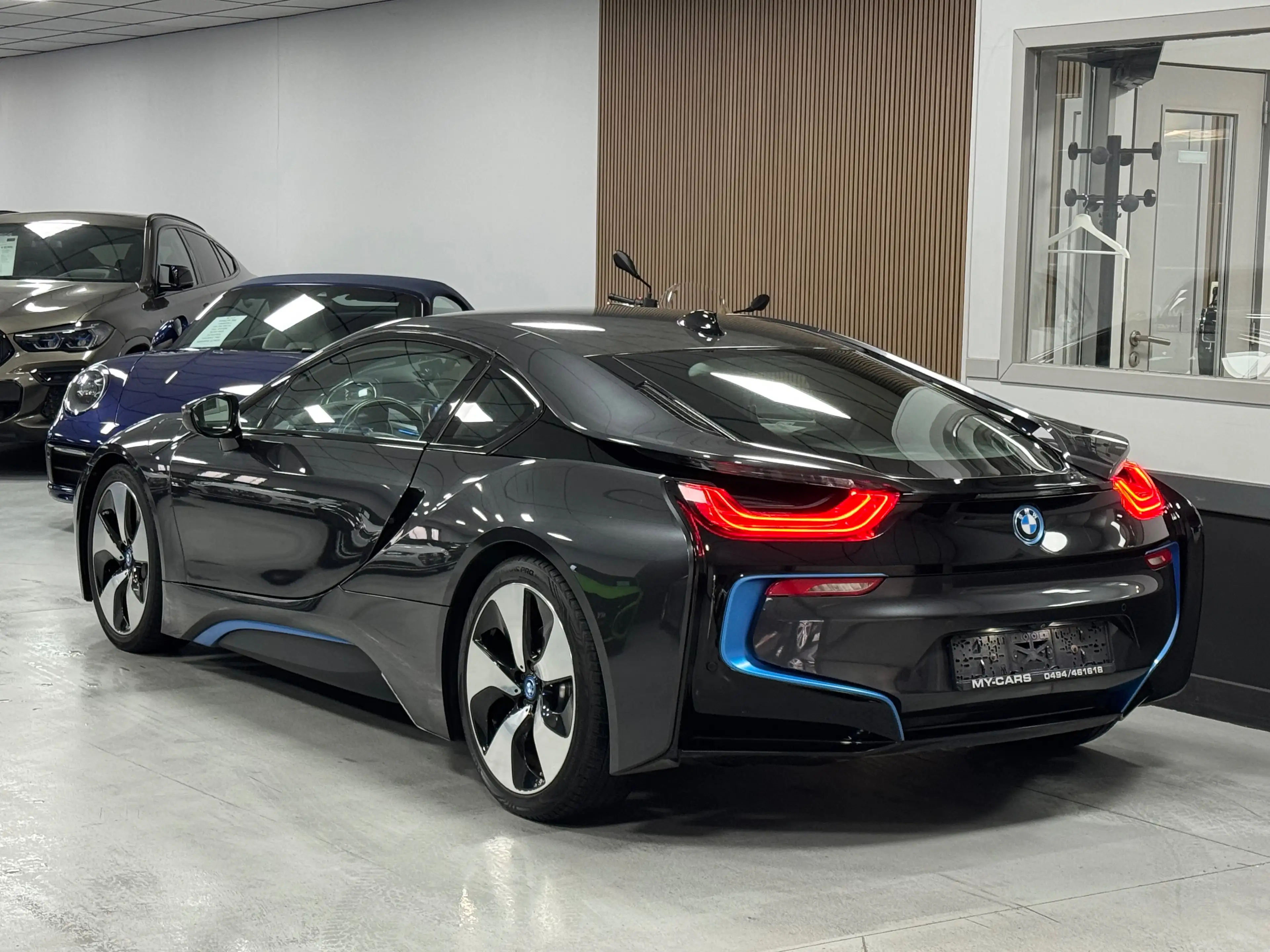 BMW i8 Coupé Harman Kardon Head-Up Camera 360° Full — photo 4